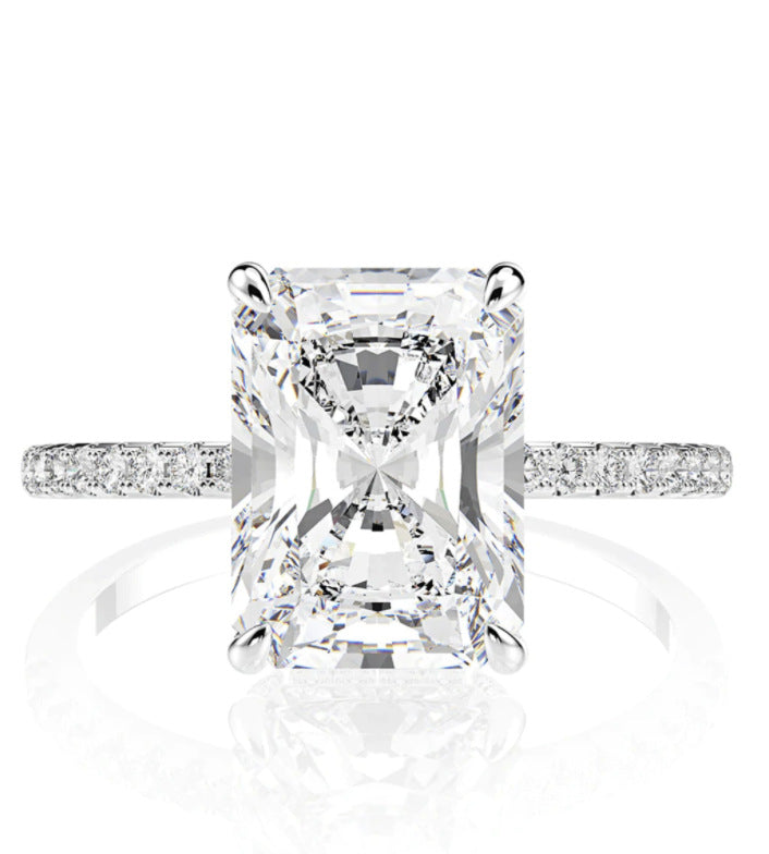 Classic Ring with Timeless Appeal
