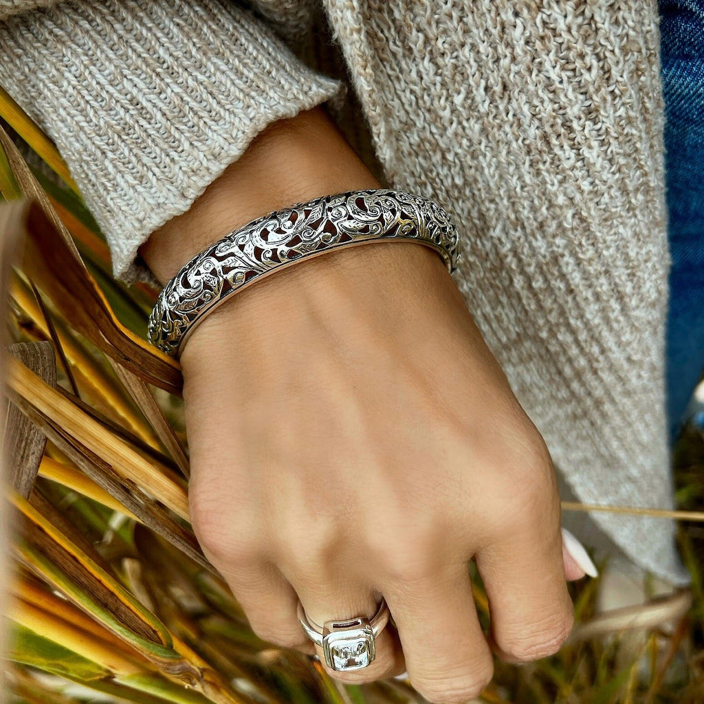 Sterling Vineyard Bangle