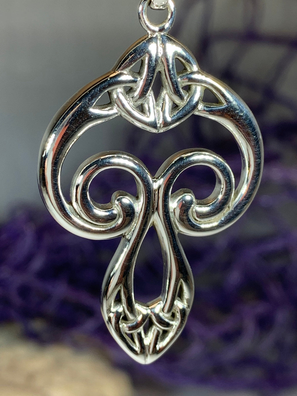 Yseult Celtic Knot Necklace