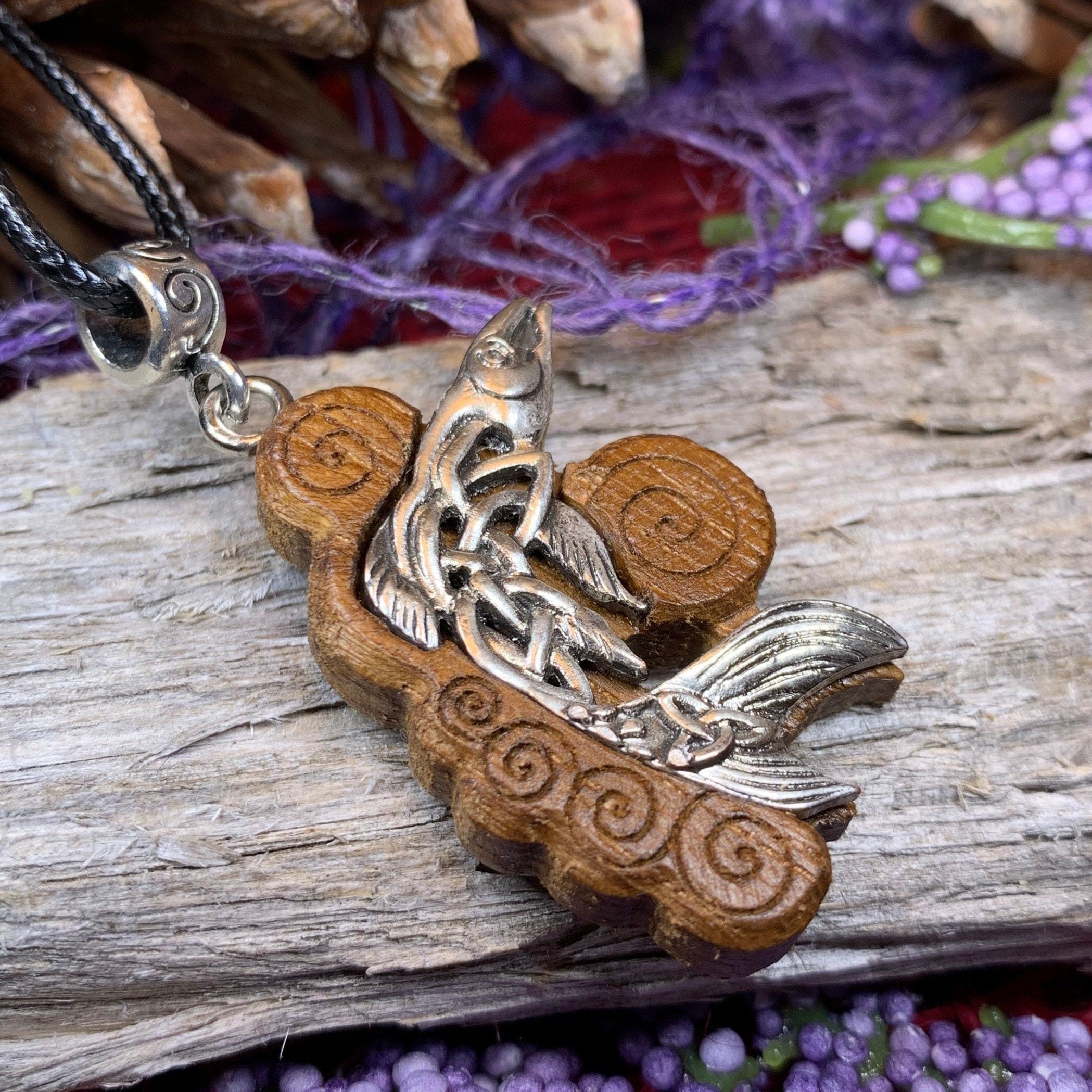 Aibhe Salmon of Knowledge Necklace