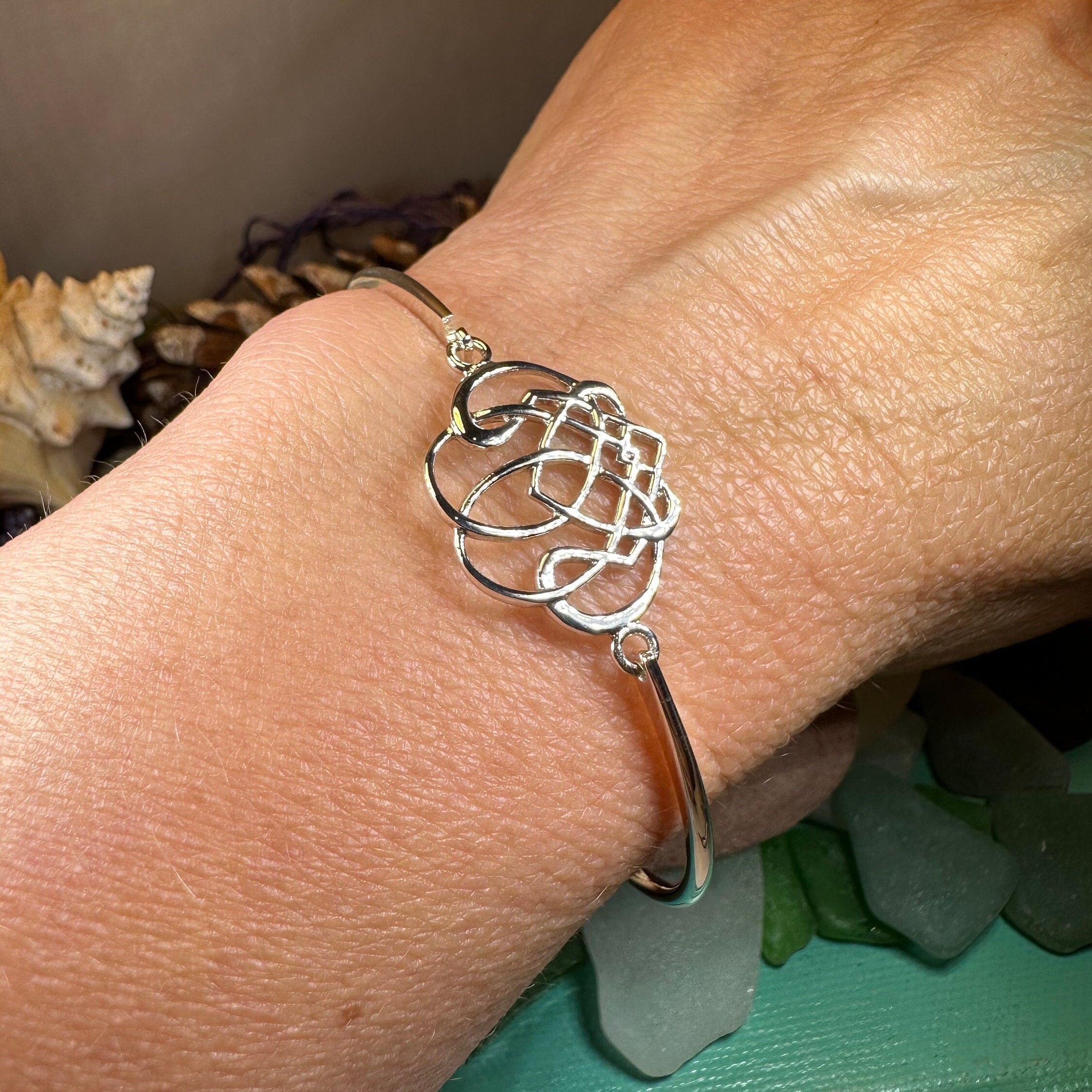 Ambar Celtic Knot Bracelet