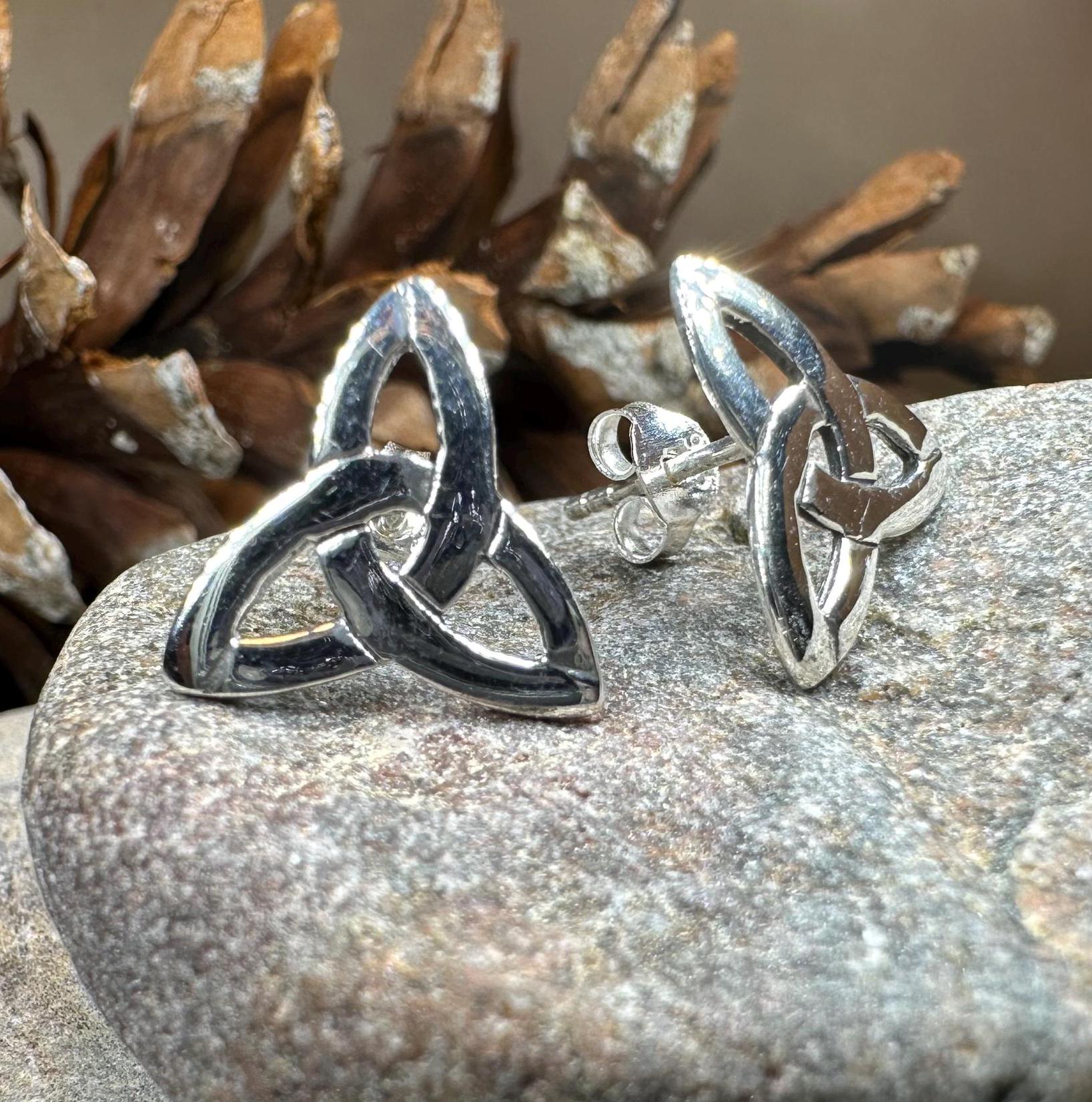 Zephyr Celtic Trinity Knot Earrings