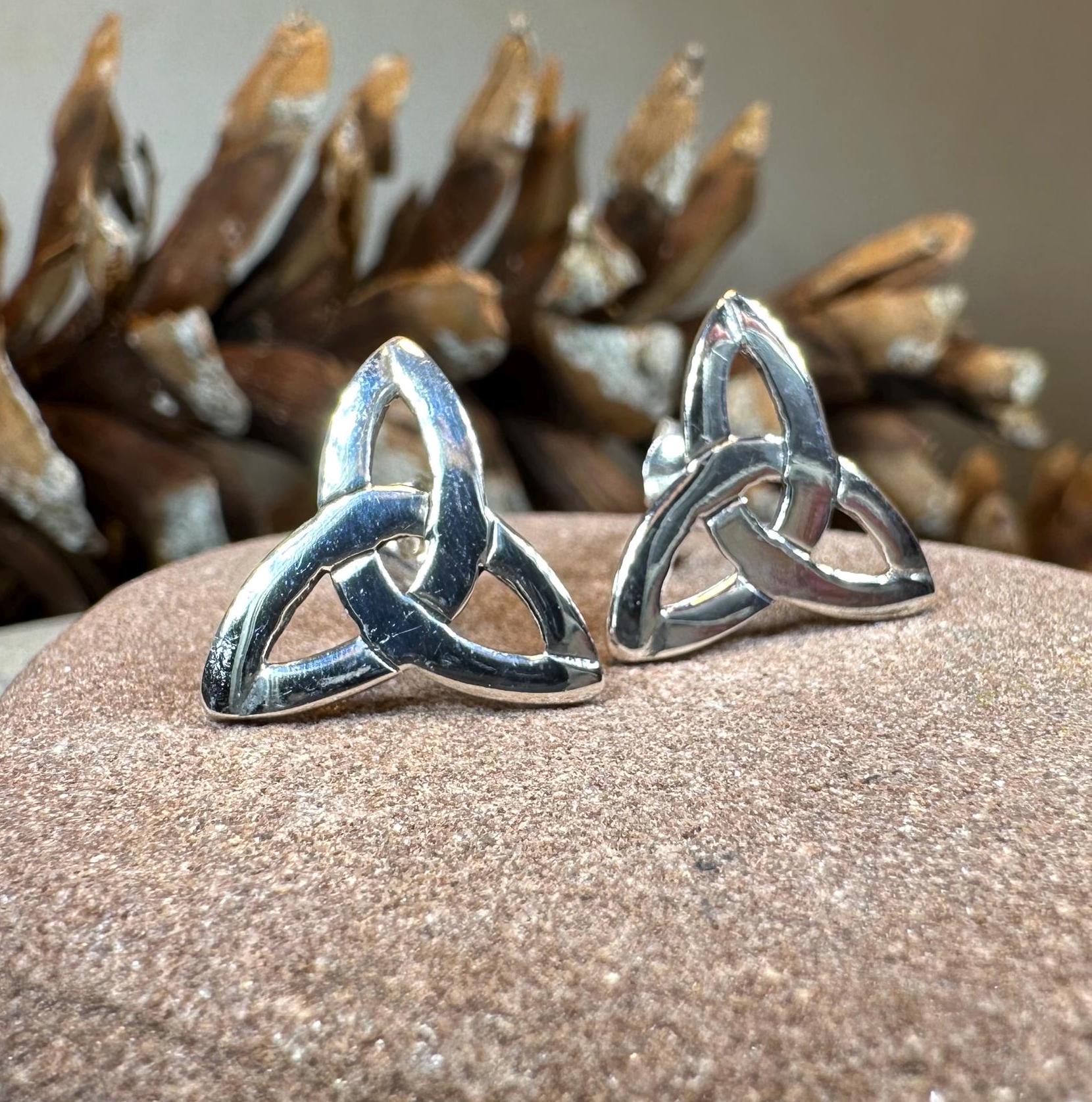 Zephyr Celtic Trinity Knot Earrings