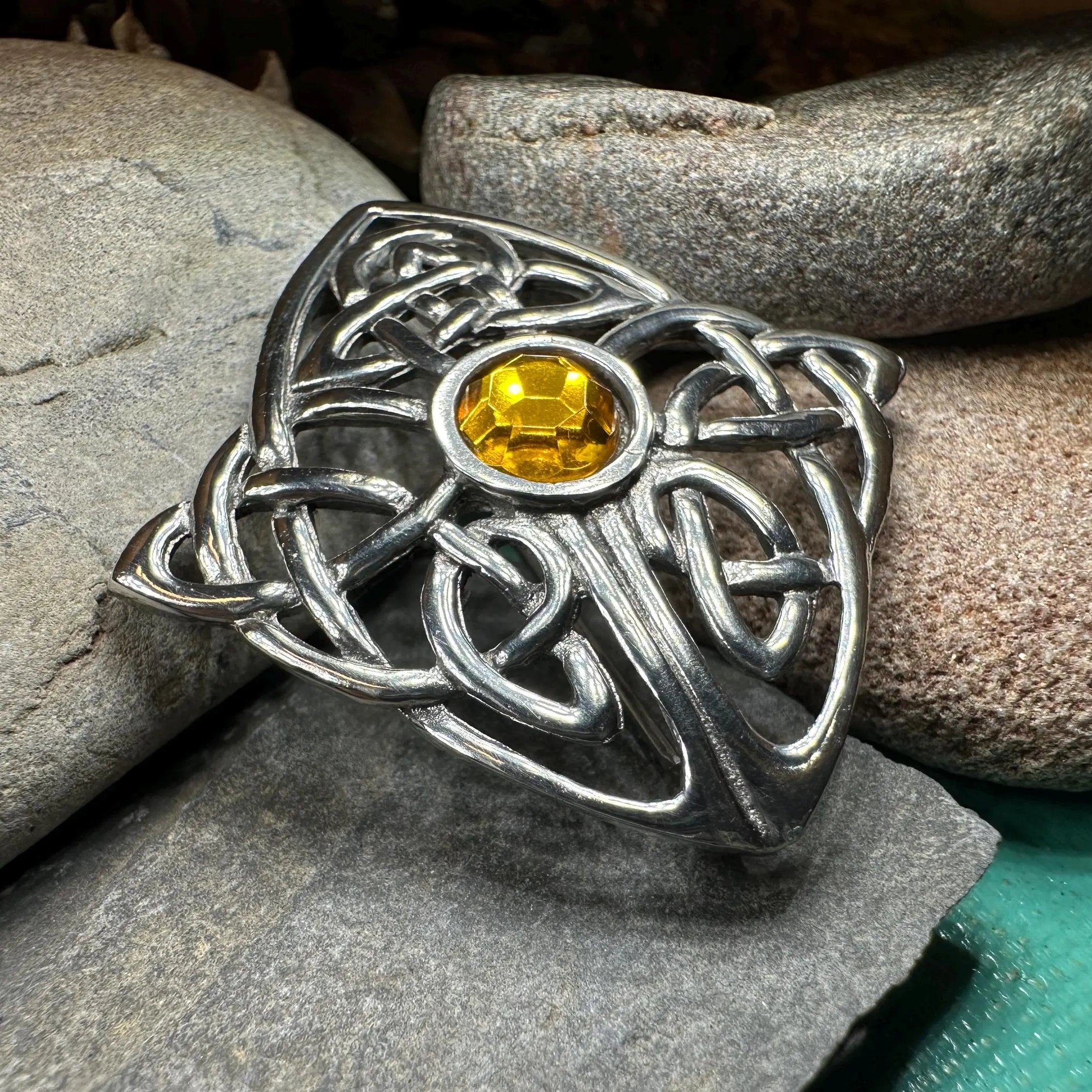 Alyssa Celtic Knot Brooch